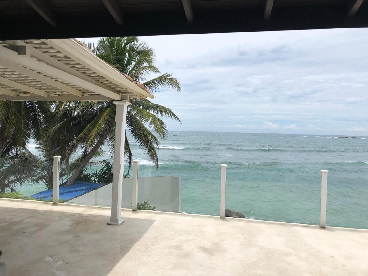 Galle Henna Beach House Unawatuna Exterior photo