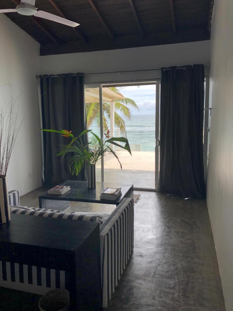 Galle Henna Beach House Unawatuna Exterior photo