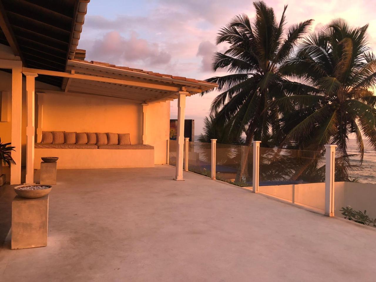 Galle Henna Beach House Unawatuna Exterior photo